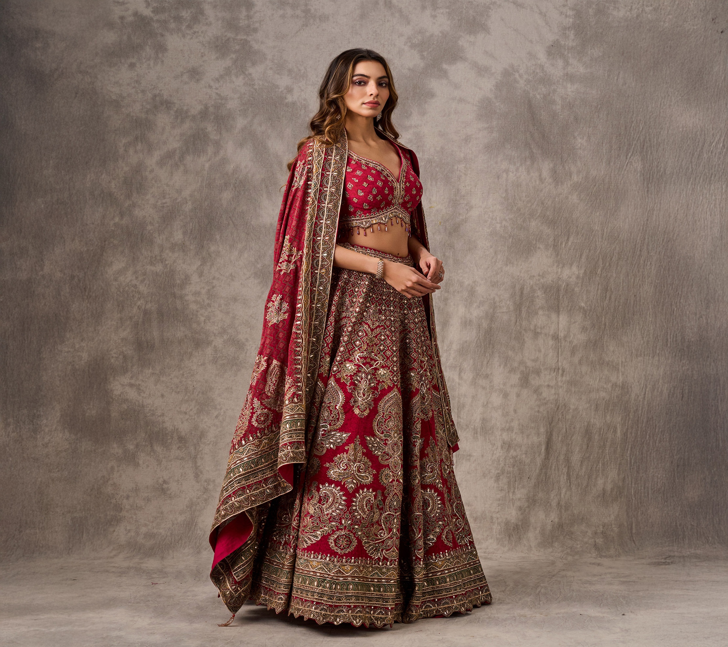 Difference Between a Ghagra and a Lehenga: Choosing the Perfect Bridal Skirt