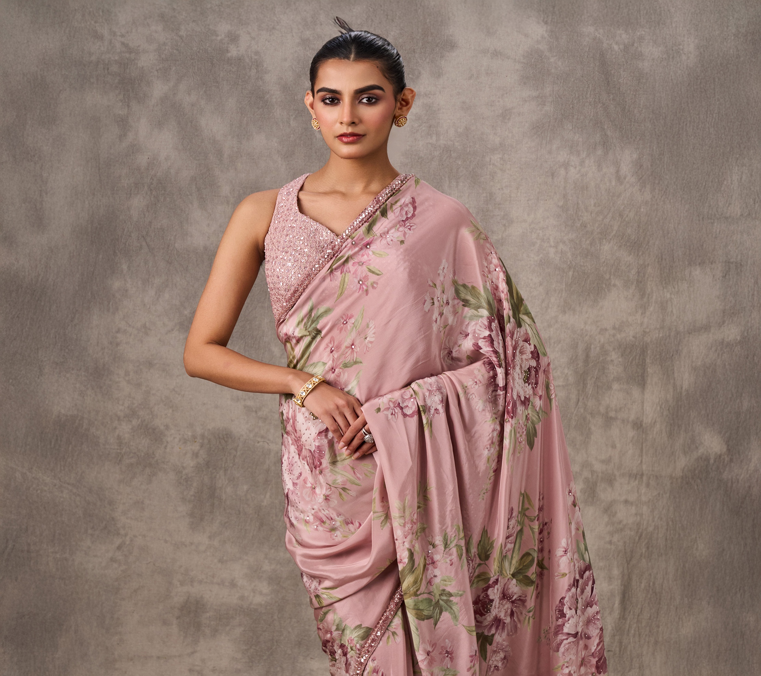Pink Saree Styling Tips: Choosing the Ideal Blouse Colour